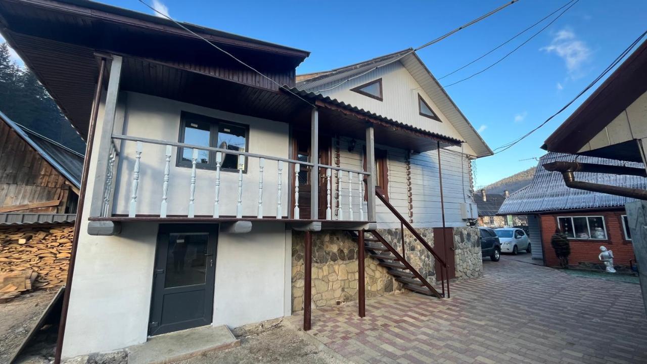 Sadyba Dana Tatariv Buitenkant foto