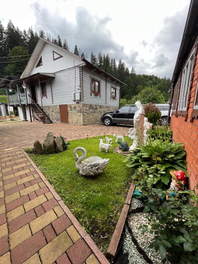Sadyba Dana Tatariv Buitenkant foto