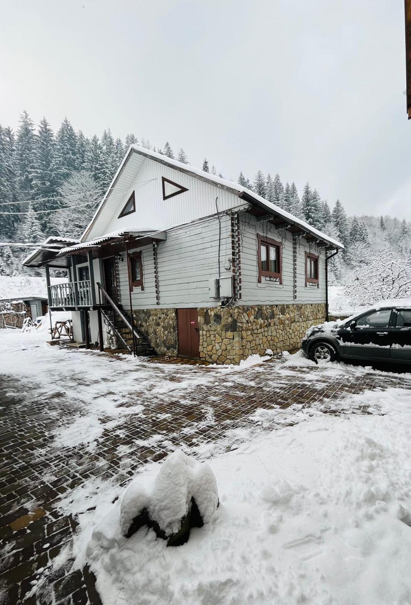 Sadyba Dana Tatariv Buitenkant foto