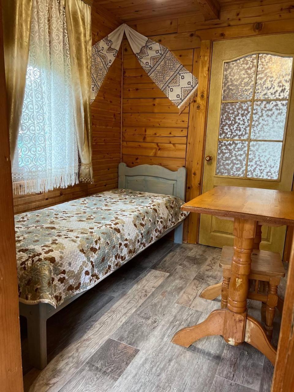 Sadyba Dana Tatariv Buitenkant foto